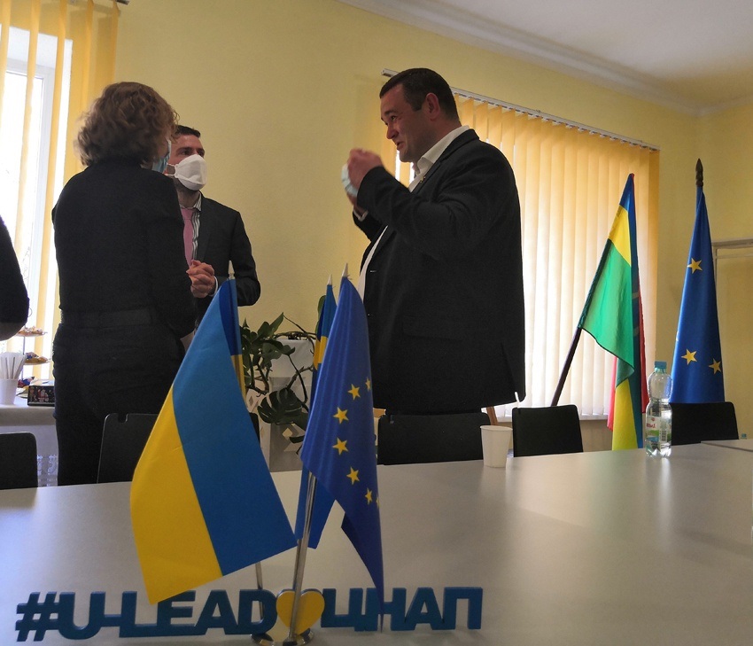 Олександр Слюсар(праворуч)  із представниками офісу ЄС обговорив і перспективу подальшої співпраці 