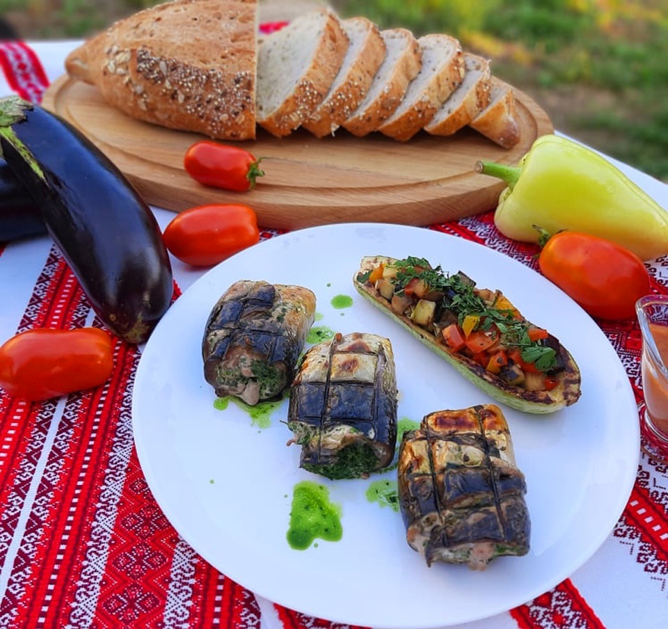 Скумбрія на мангалі