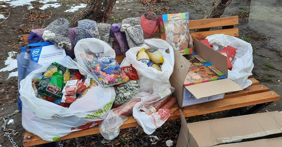 Жінки за власні кошти придбали і відправили гостинці на передову
