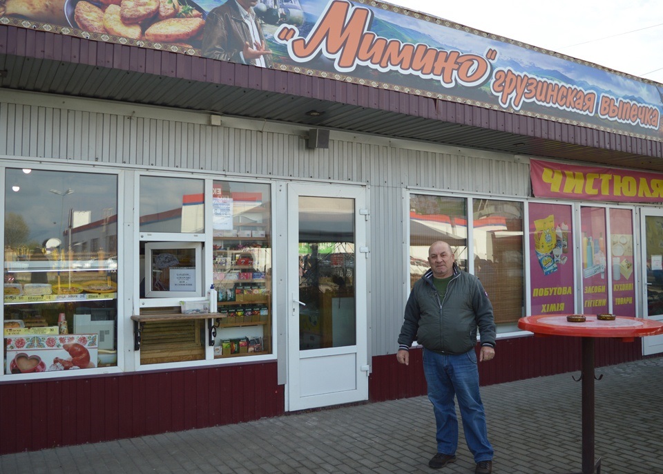 Тамазі Папуашвілі відкрив пекарню-кафе «Міміно», де пропонує випічку за грузинськими рецептами