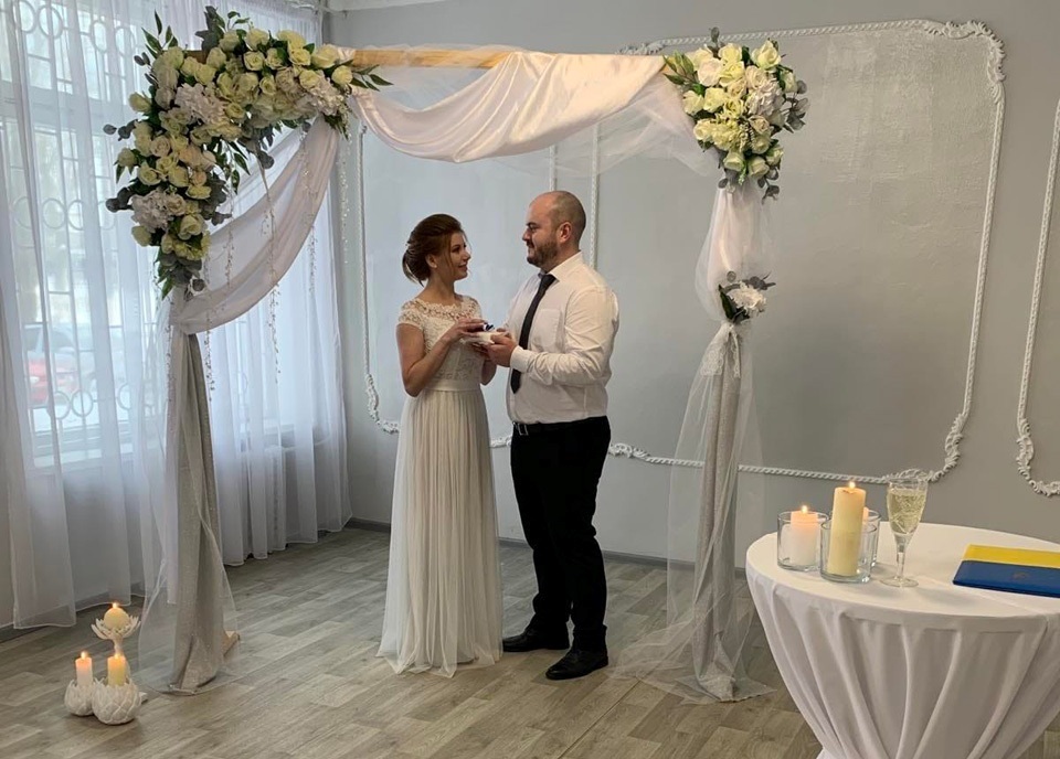 У залі урочистих реєстрацій часто оновлюються декорації