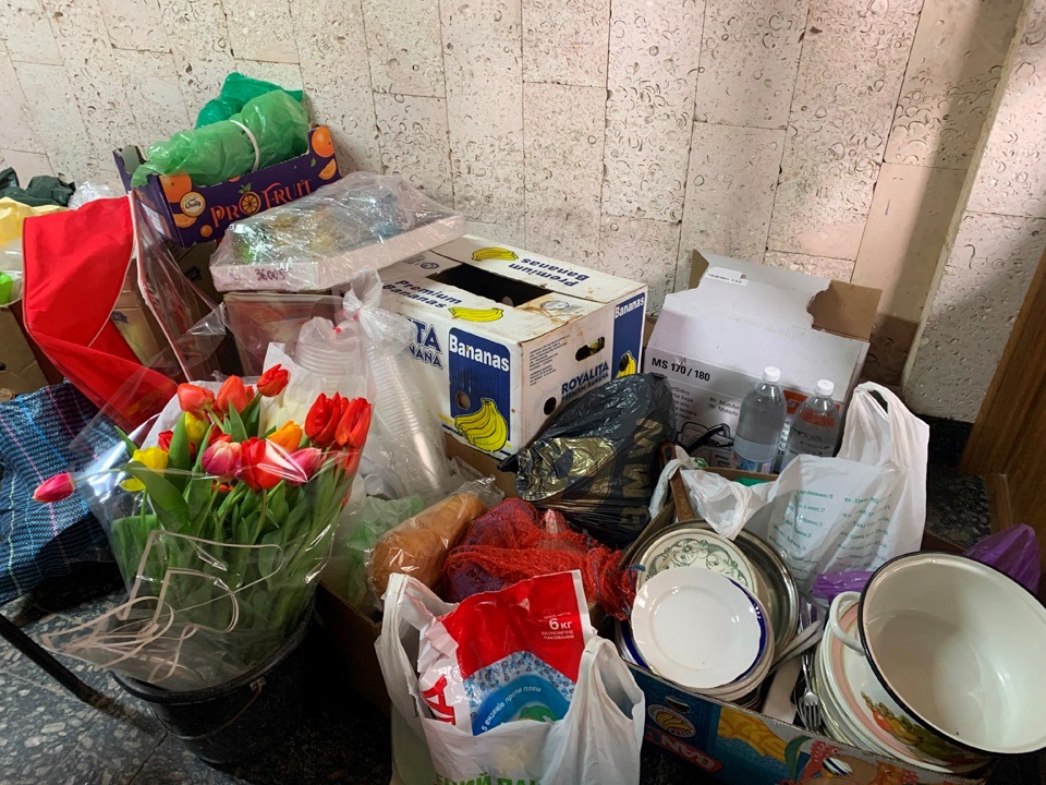Продукти харчування та одяг від небайдужих жителів громади