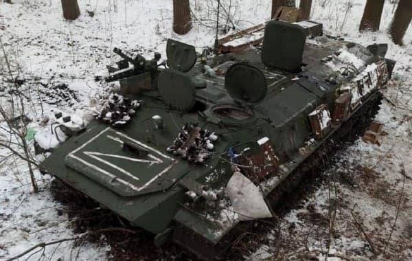 Спалений російський БТР під Харковом 