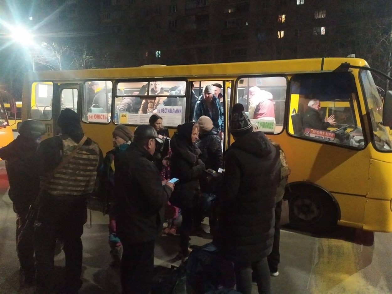 До Броварів повернулося 45 автобусів з евакуйованими людьми