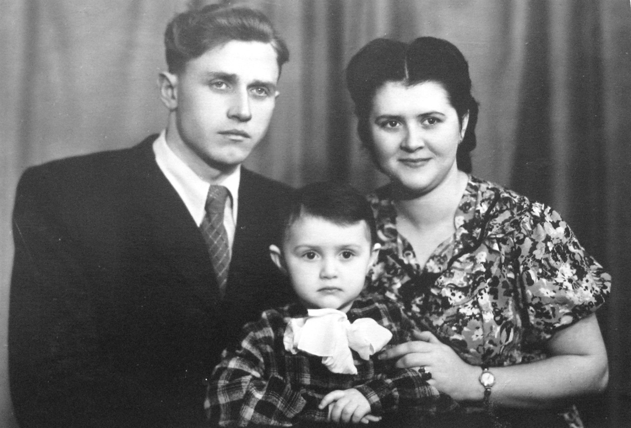  Георгій та Галина Прокопенки з донькою Тетяною. 1956 рік. 