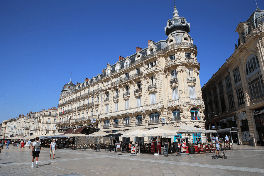Montpellier_place-de-comedy-min