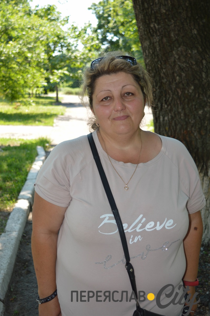 Ірина з Чернігова в Переяславі плела маскувальні сітки та шила розгрузки