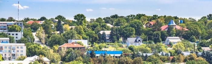 Площа міста Ришкани  становить 5,83 км²