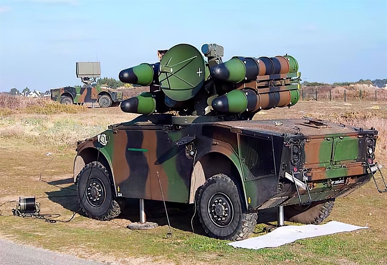 ЗРК “Crotale” військових Франції. 