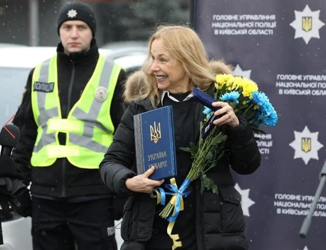 Американська письменниця та мільйонерка Мітці Пердью