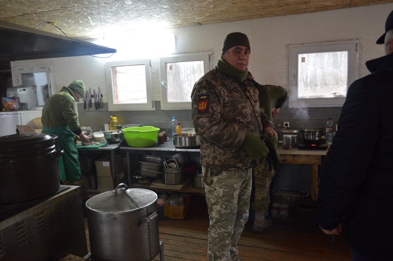 Побут українських  військовиків у польових умовах 