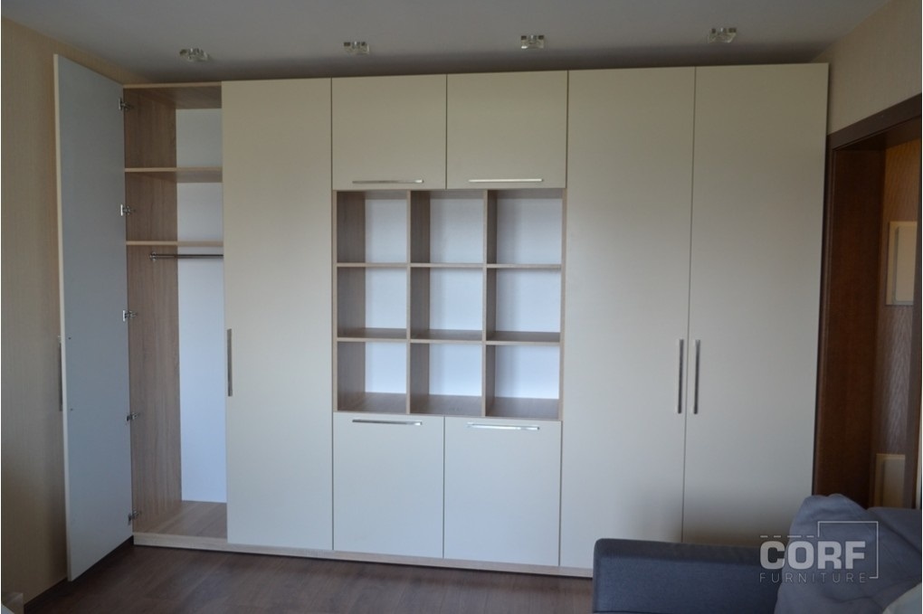 https://corf-mebel.ua/shkafi-kupe/shkafy-klassika/