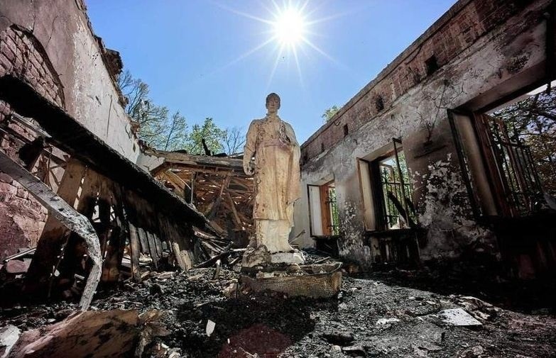 Зруйнований музею великого українського мислителя Григорія Сковороди у с. Сковоридівка