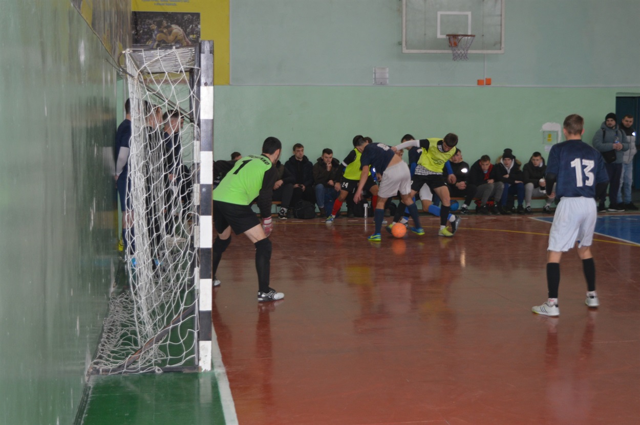 Відчайдушна боротьба біля воріт дівичківців