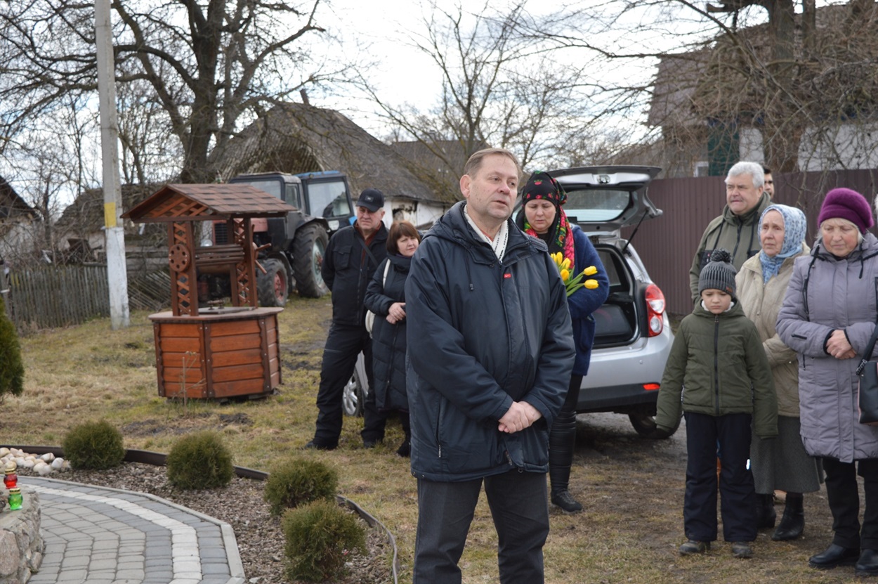 На мітингу виступає Олег Миколайчук