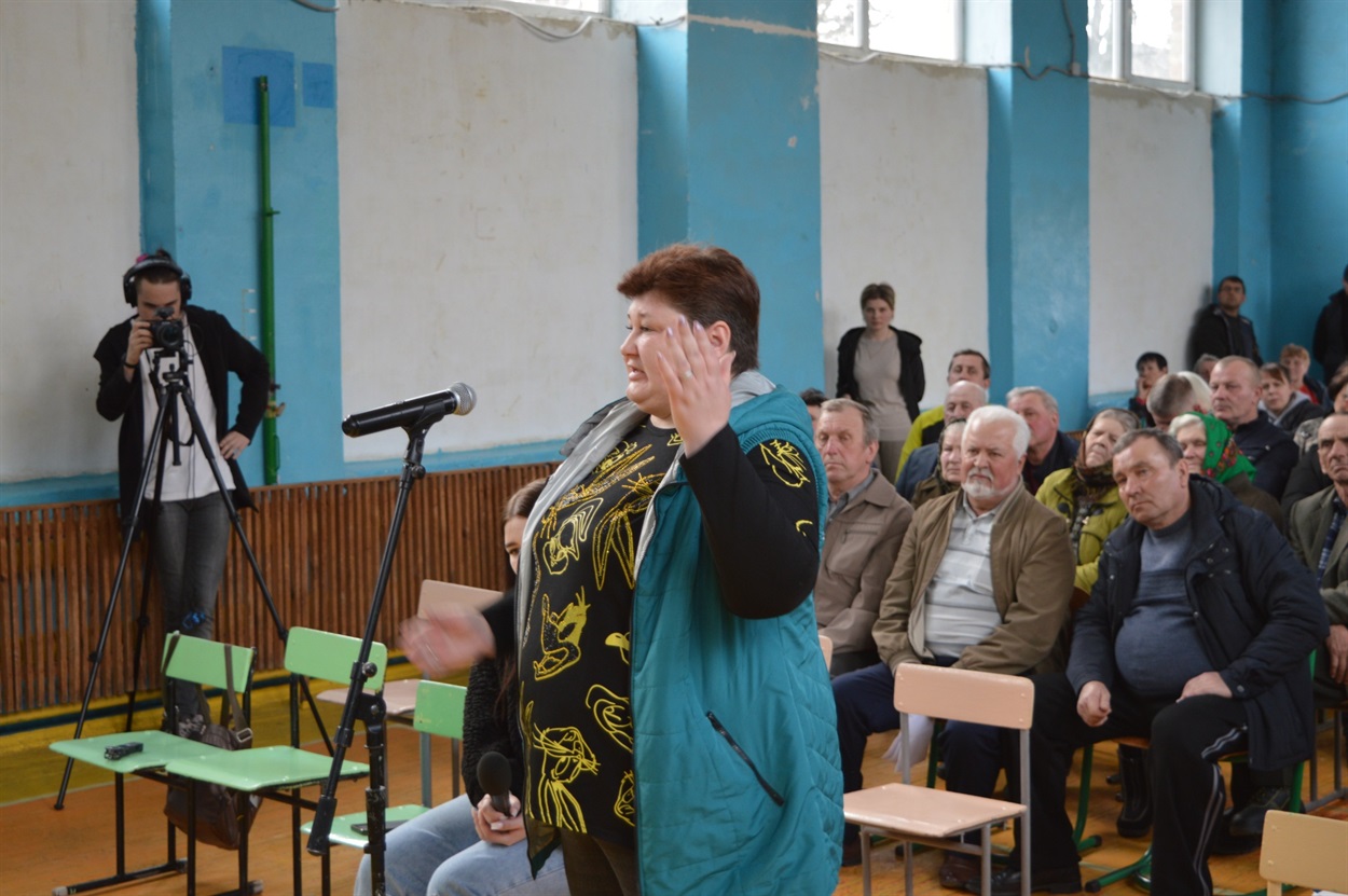 Надія Дерев'янко просила доасфальтувати вулицю  Набережну 