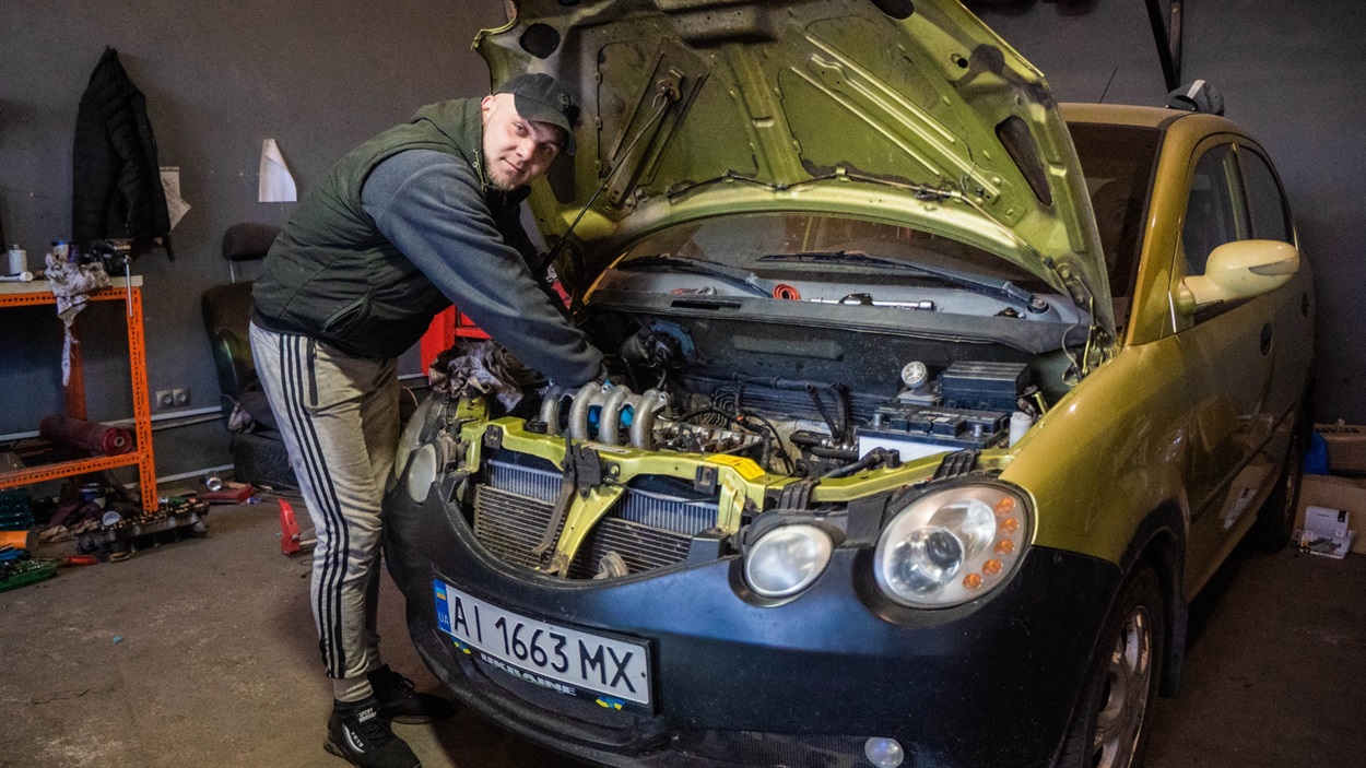 Вадим Сичук ремонтує автомобілі в CAR HOUSE більше року