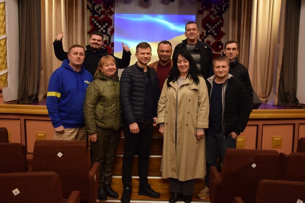 Автори документальних фільмів сфотографувалися з глядачами