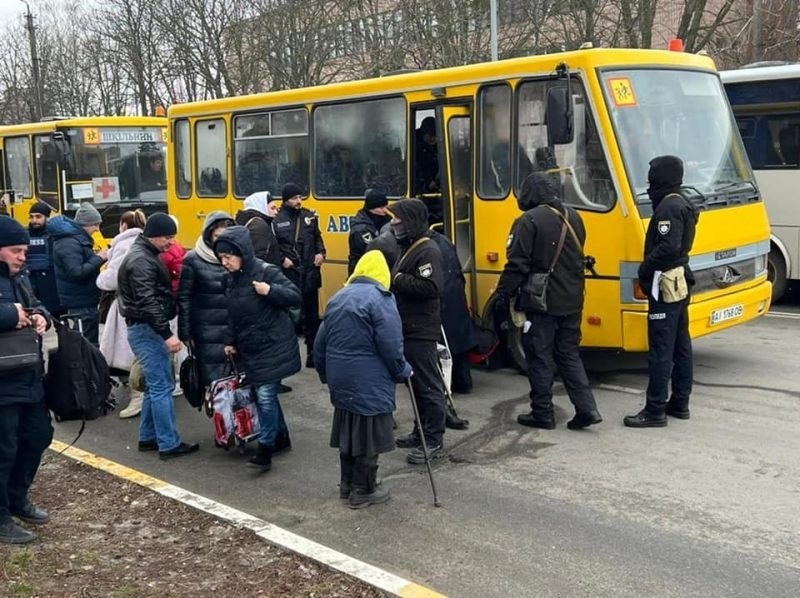 Евакуація жителів області "Шкільними автобусами" 
