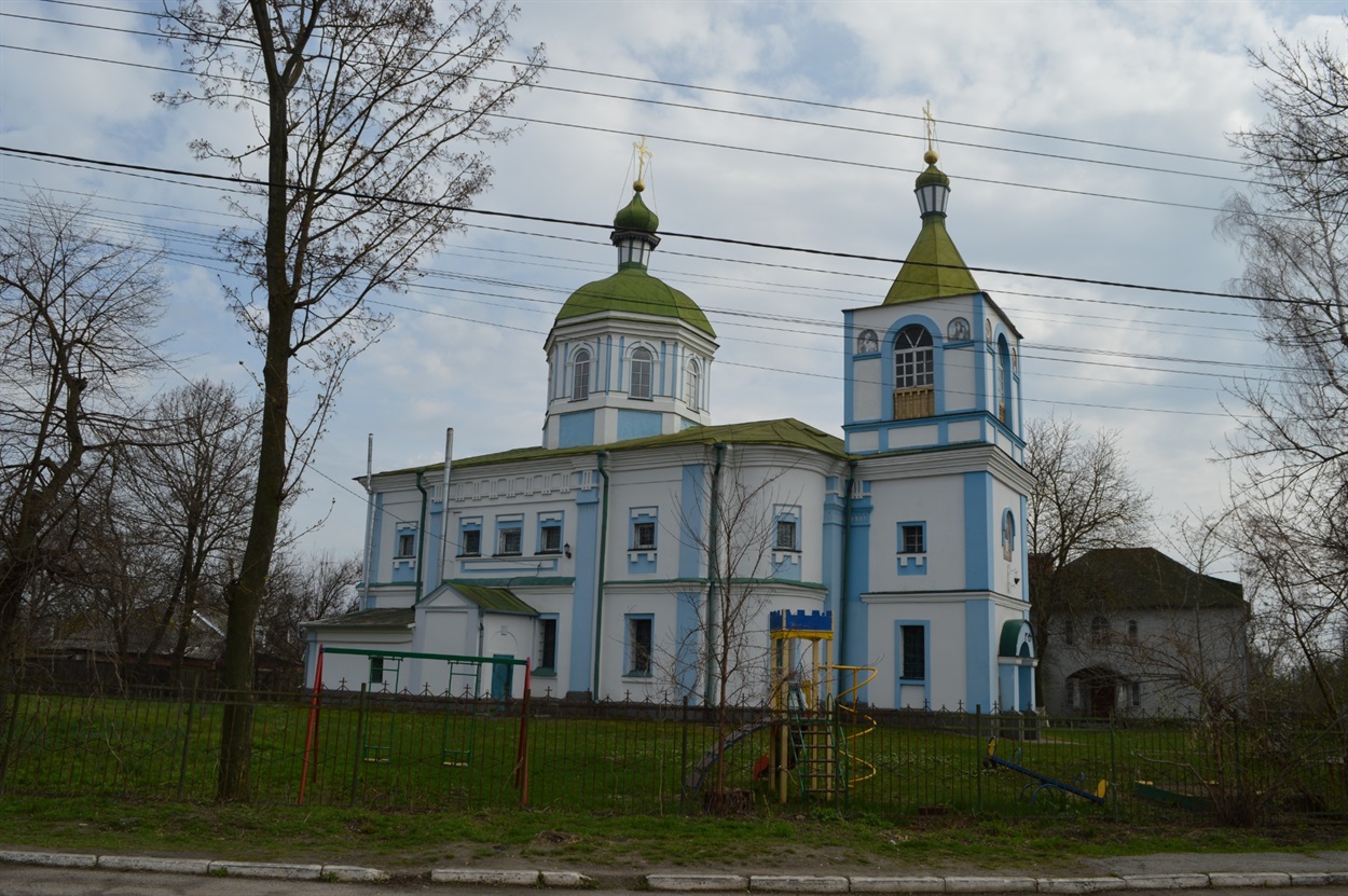 Свято-Троїцька церква  поки є прихистком для  прихильників промосковської церкви на Переяславщині