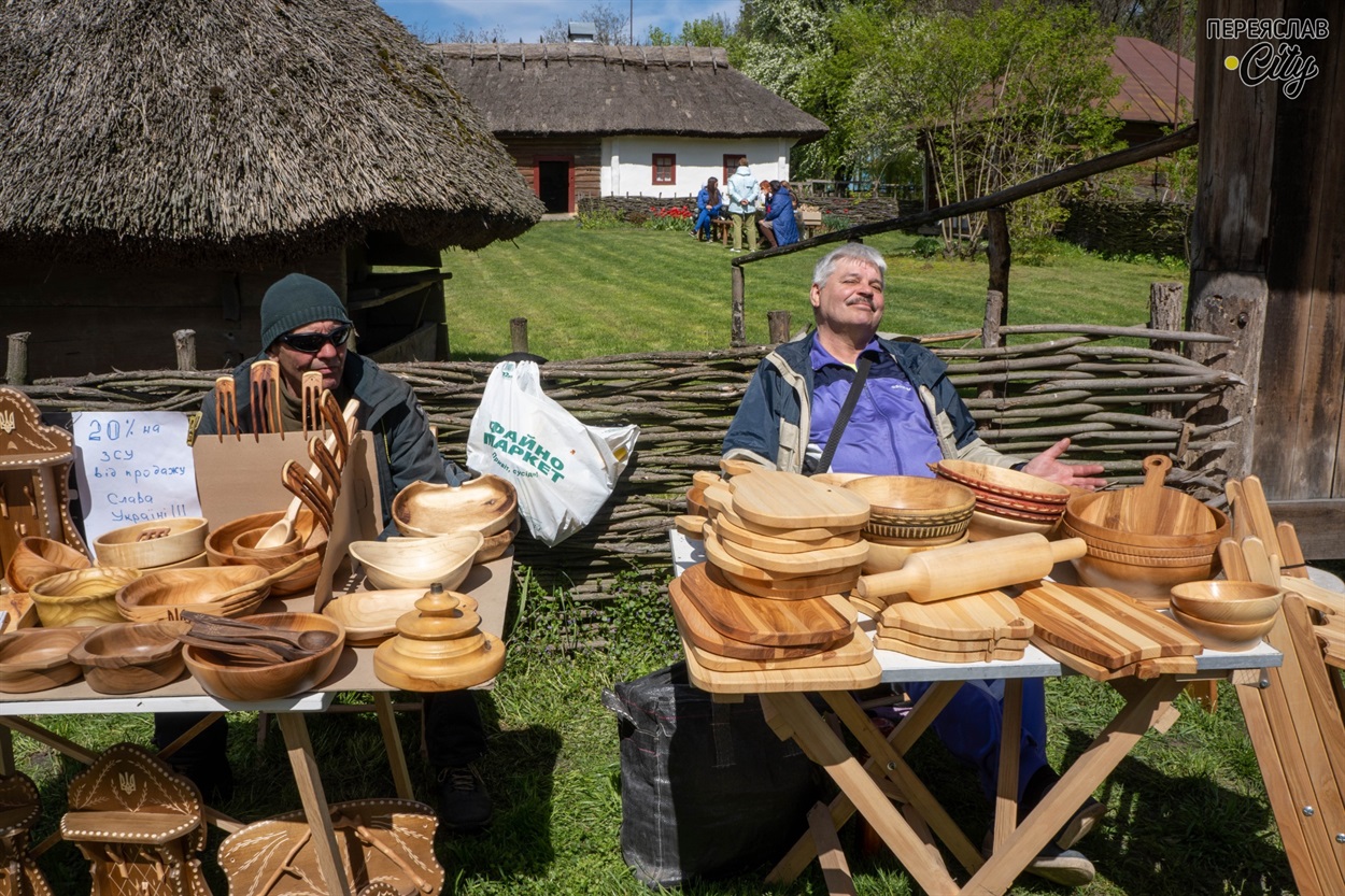 Майстри з Черкащини привезли на ярмарок свої вироби