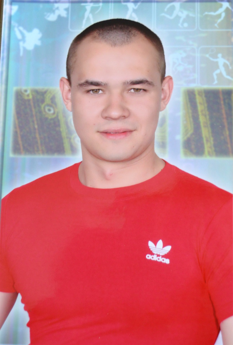 Олексій любив спорт і літературу 