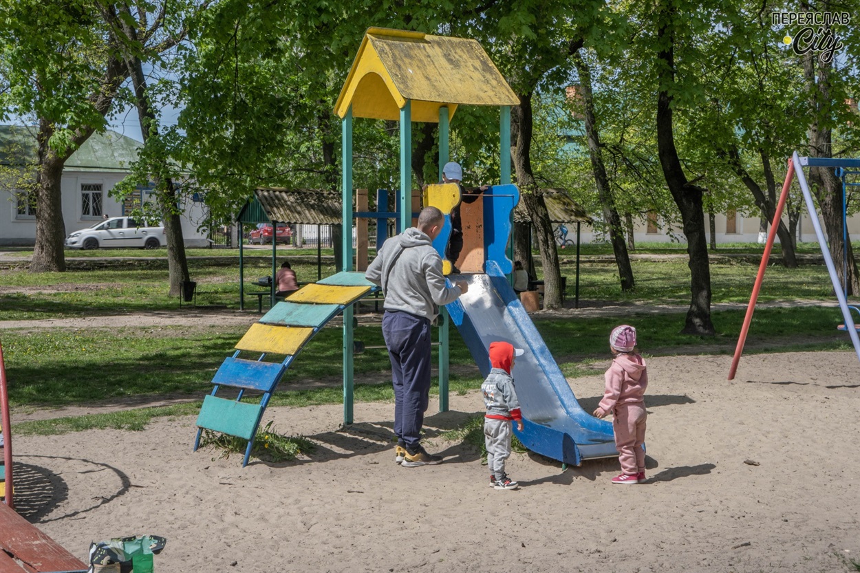 Цей старий майданчик у середмісті теж нічийний 