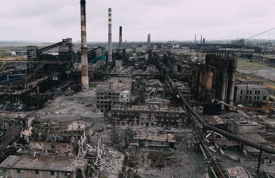 Металургійний гігант "Азовсталь" після бомбардувань