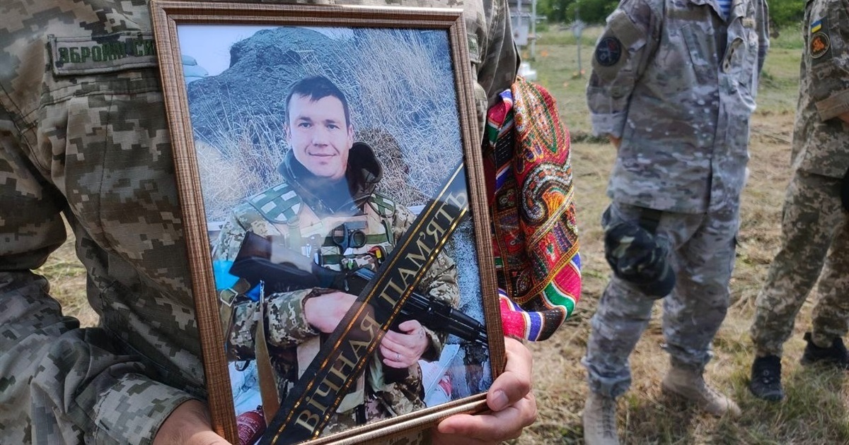 Андрія Омельченка поховали 16 липня 2022 року в Гланишеві