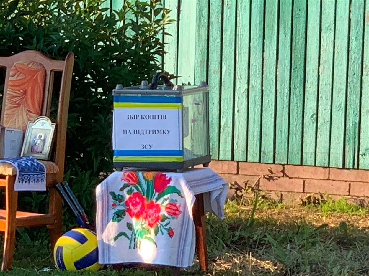 На автомобіль для підрозділу воїна-земляка  Олександра Болілого сомководолиняни зібрали 7590 гривень.