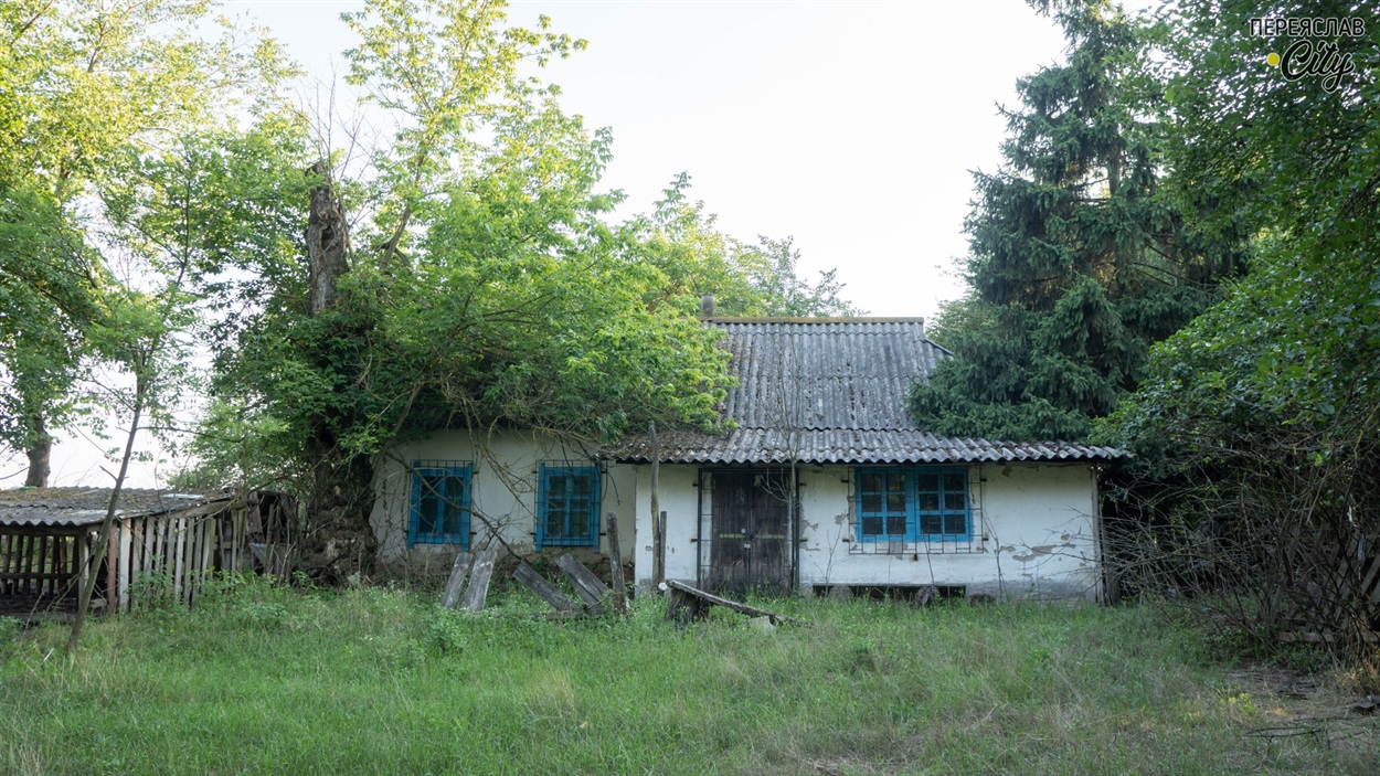 Хата, у якій жила відома художниця Марія Буряк