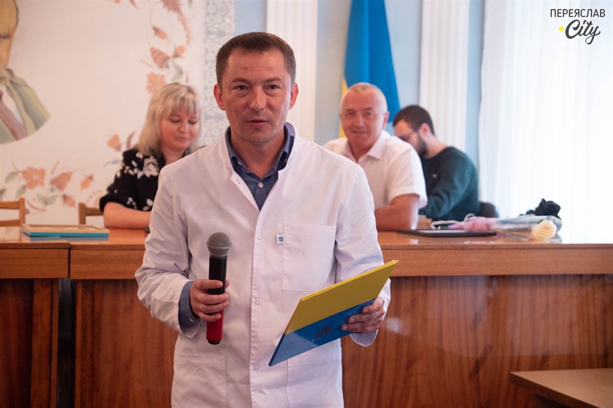 Директор КНП «Переяславська БЛІЛ» Віктор Атаманенко