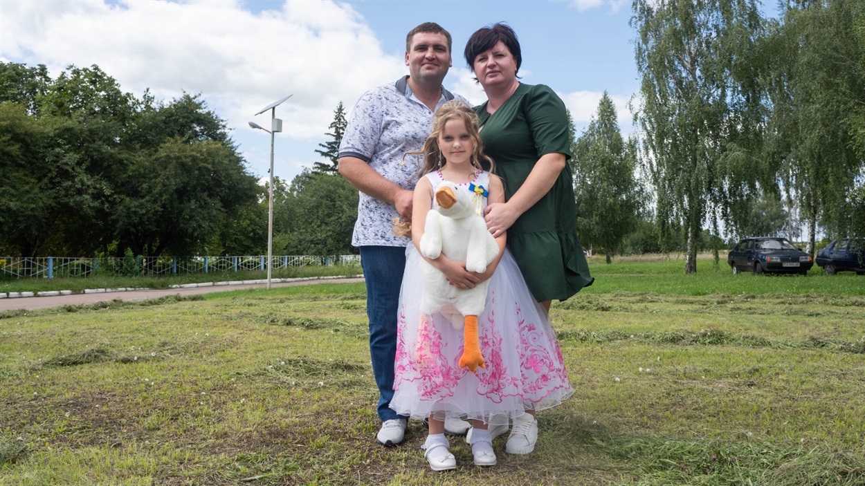 Женя Корж запросила на свято батьків