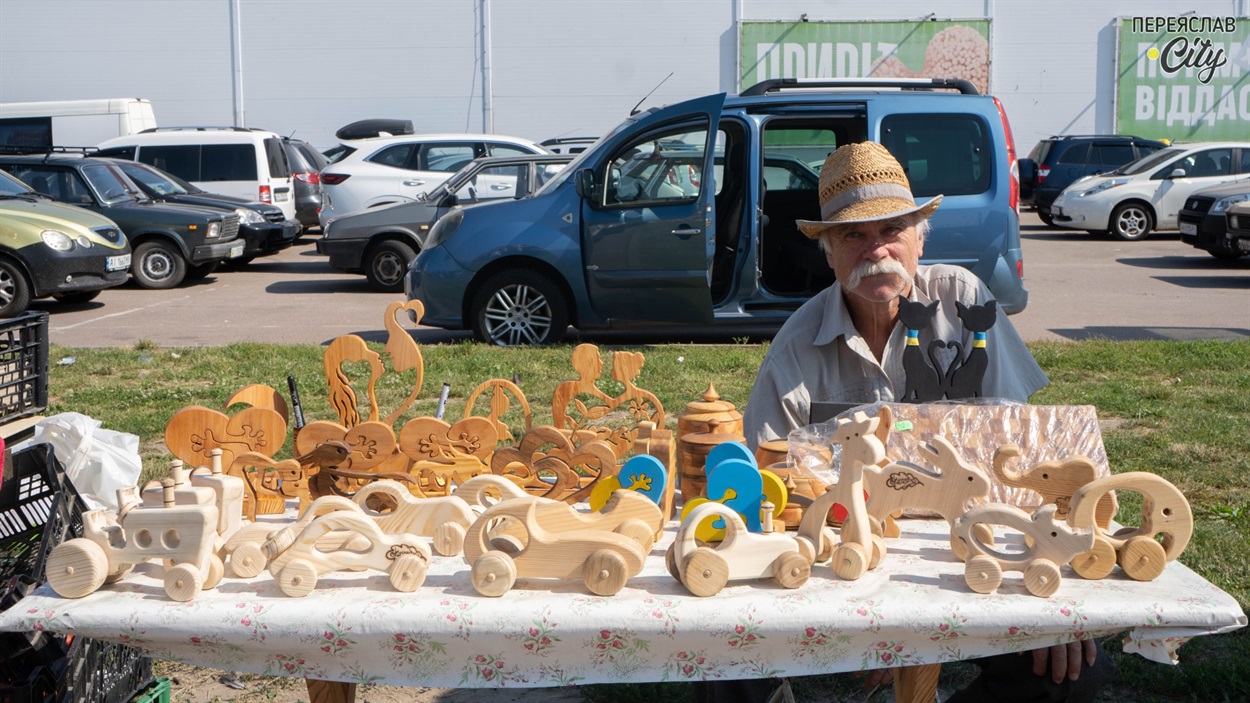 Іграшки з натурального дерева безпечні для дітей