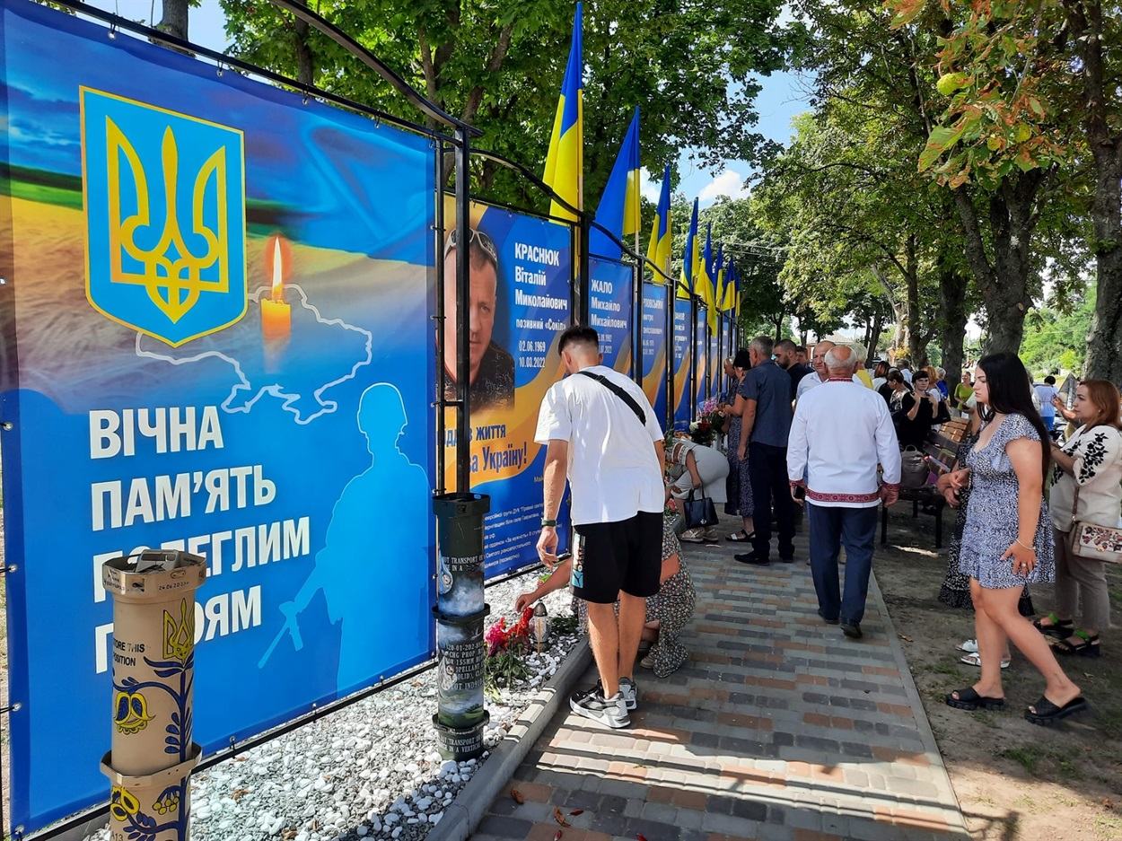 Жителі Ташанської громади вклоняються кожному Герою-земляку