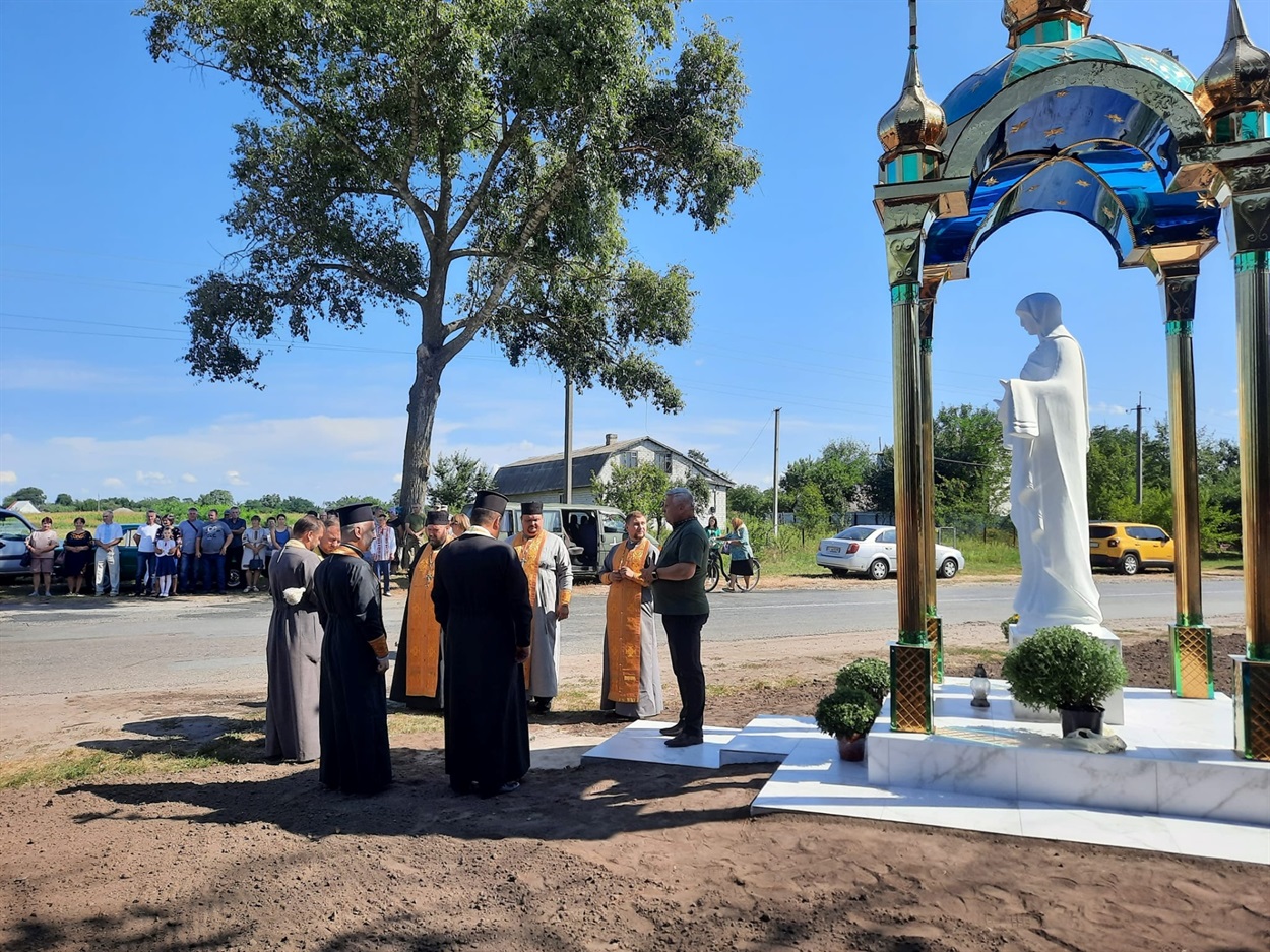 Вітальне слово говорить голова Ташанської сільської ради Василь Вовчанівський
