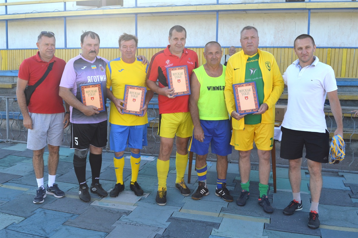 Спонсори команд отримали книгу «Переяслав у віках»