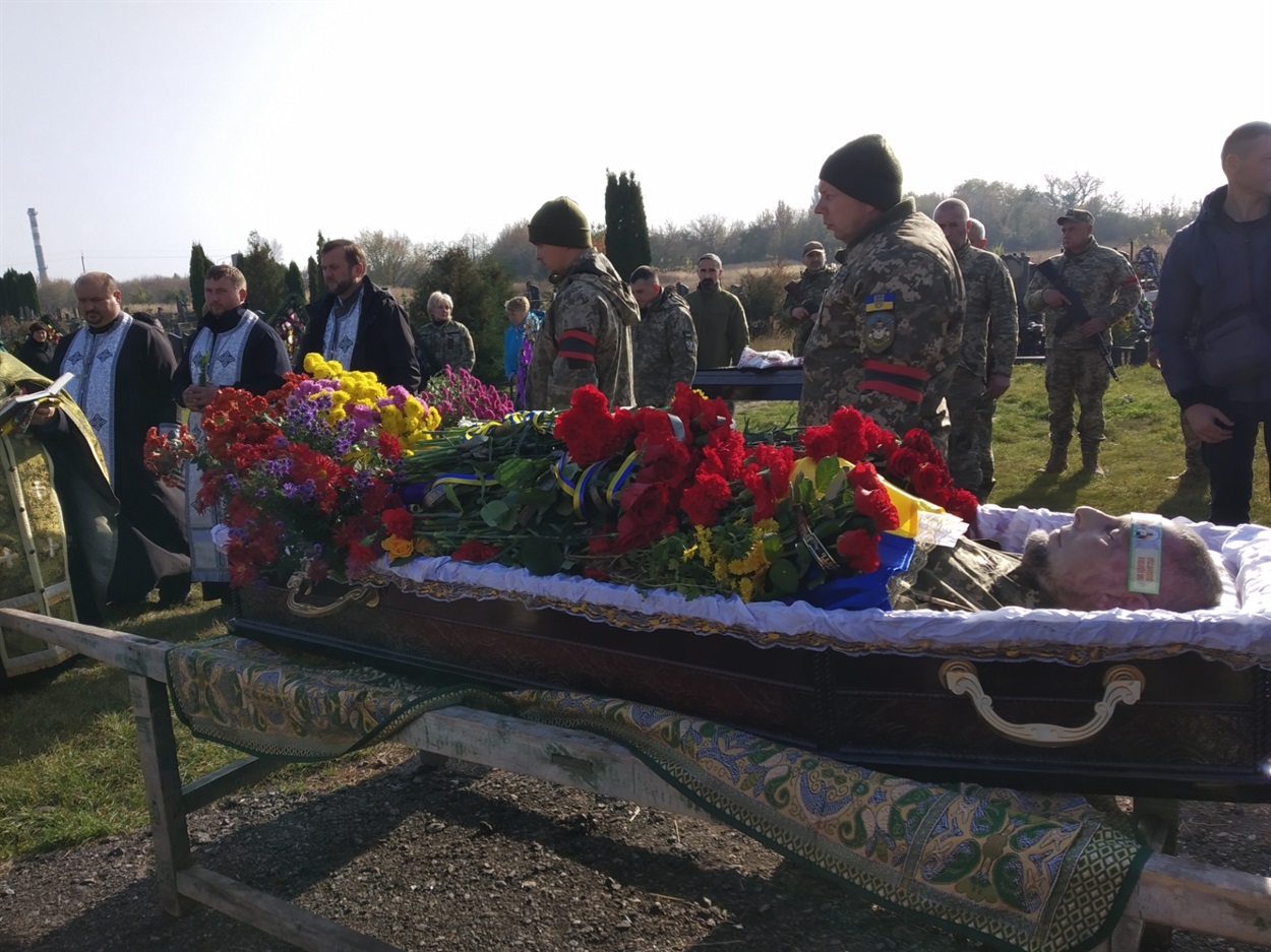 Поховали Володимира Поліщука на Підварському кладовищі в Переяславі 
