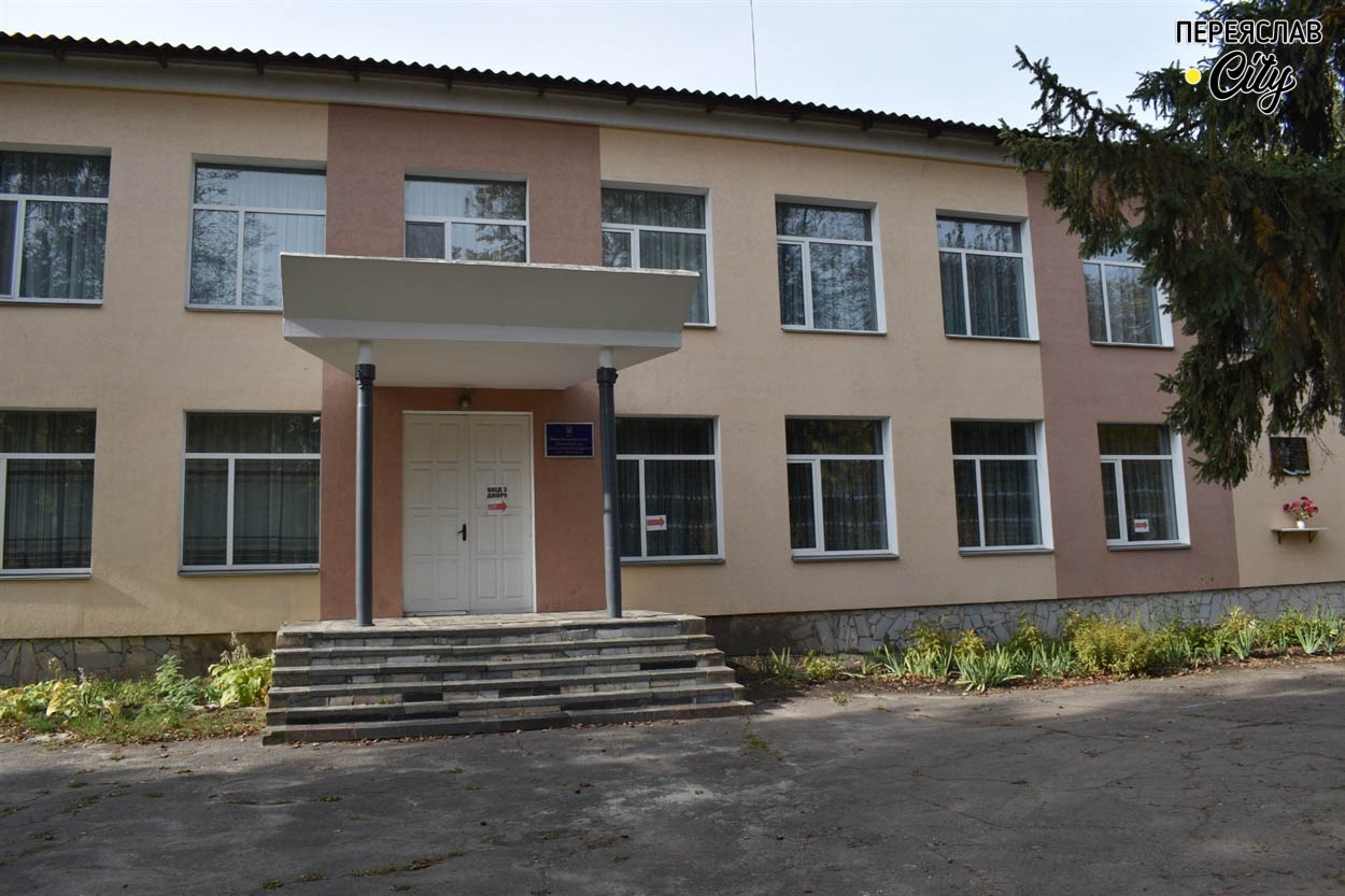 Більшість батьків погодилася почекати укриття і відправити дітей таки до рідної школи №5