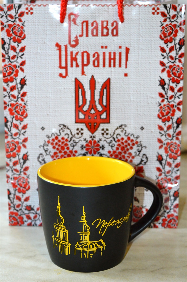 Нагороджені отримали такі подарункові чашки