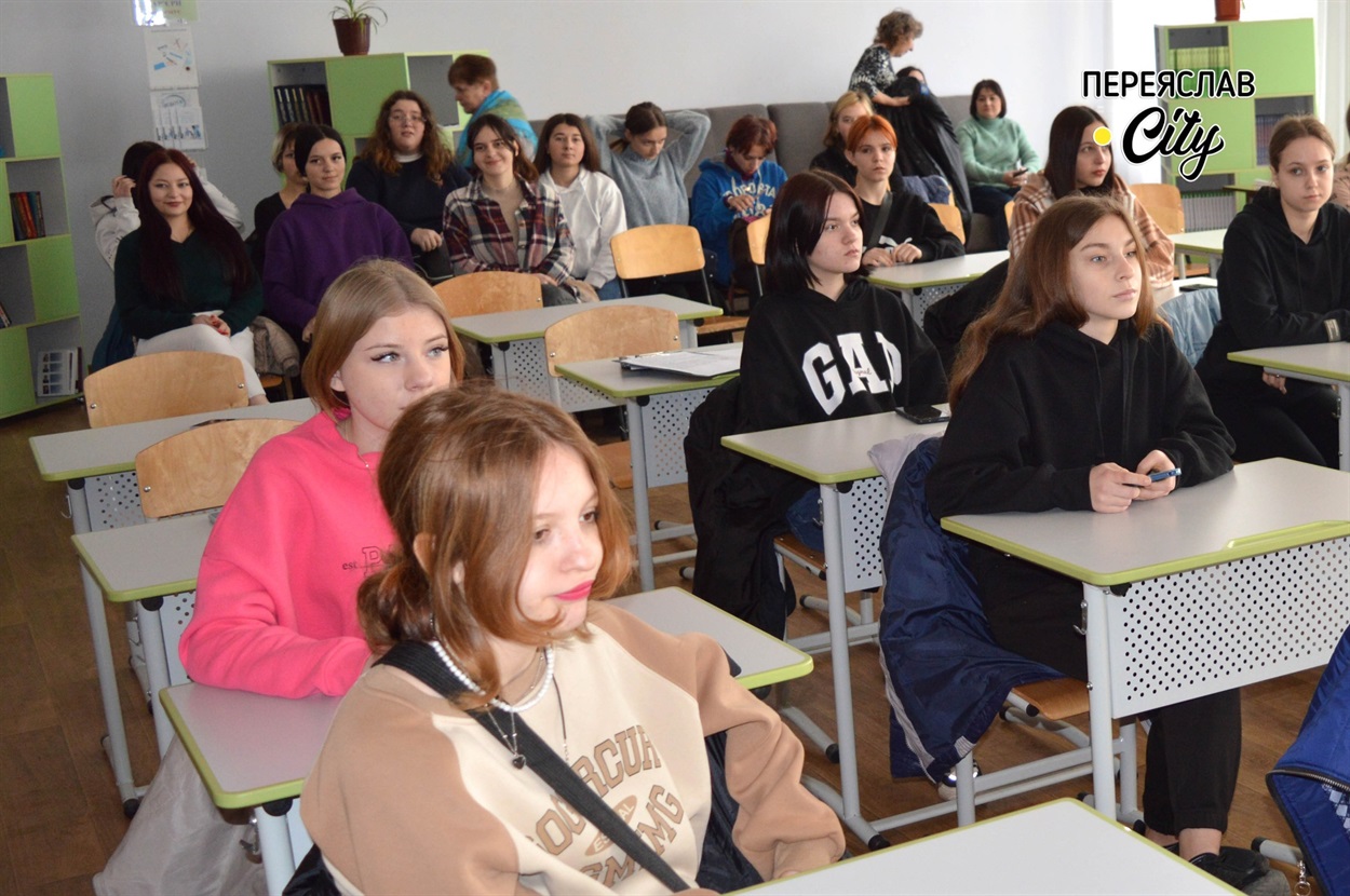  На заняттях юні кравчині