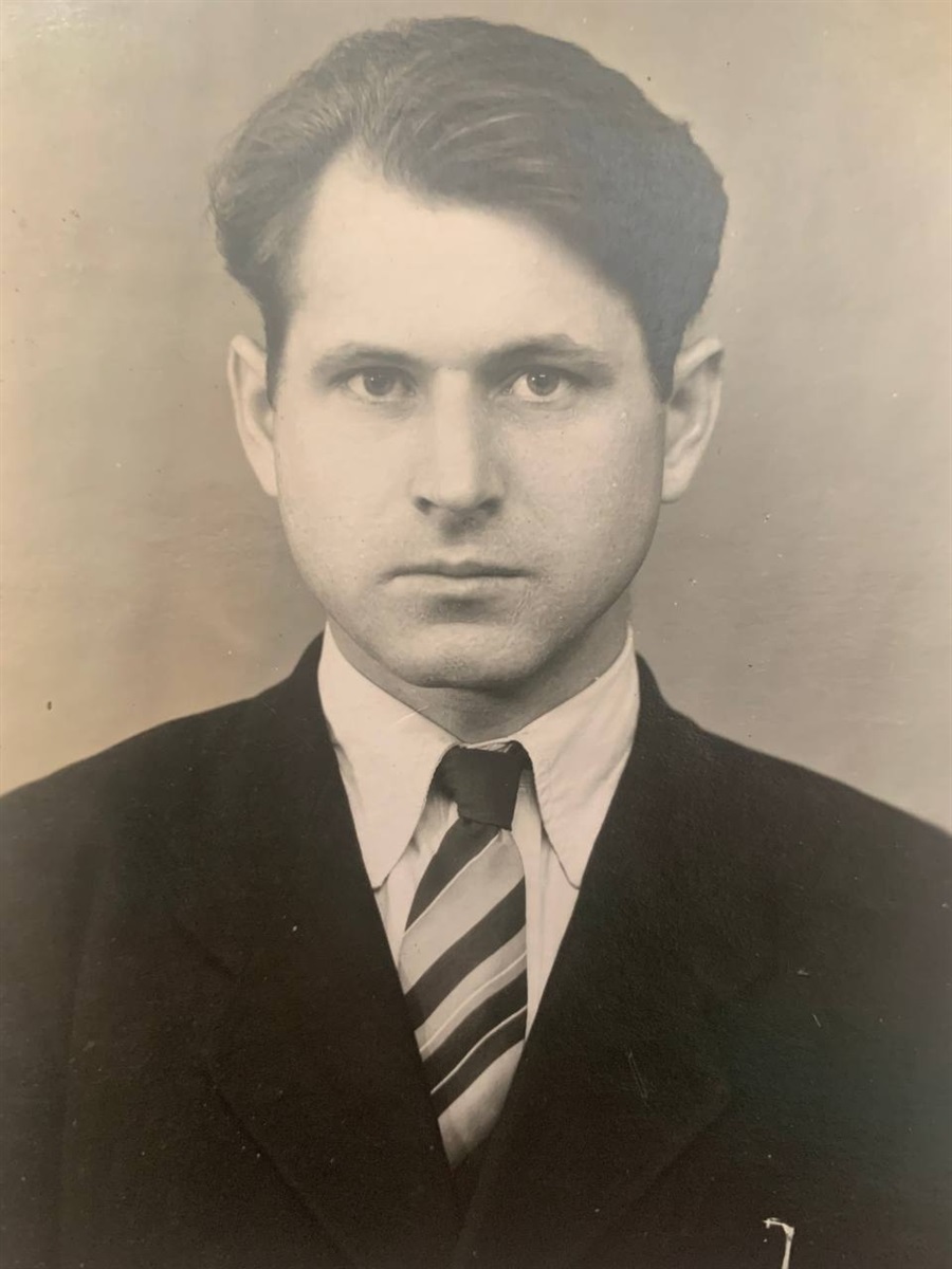 Молодий Микола Булат