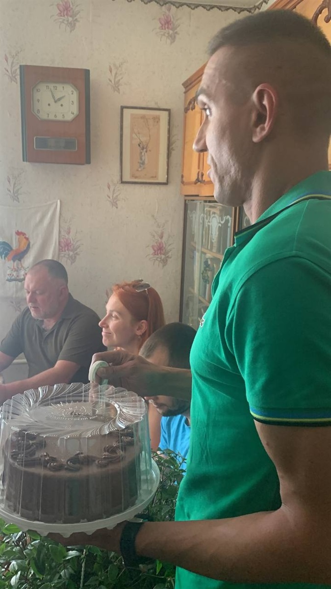 Андрій Рижов, староста Єрковець, вітає Булатів із шістдесятою річницею подружнього життя