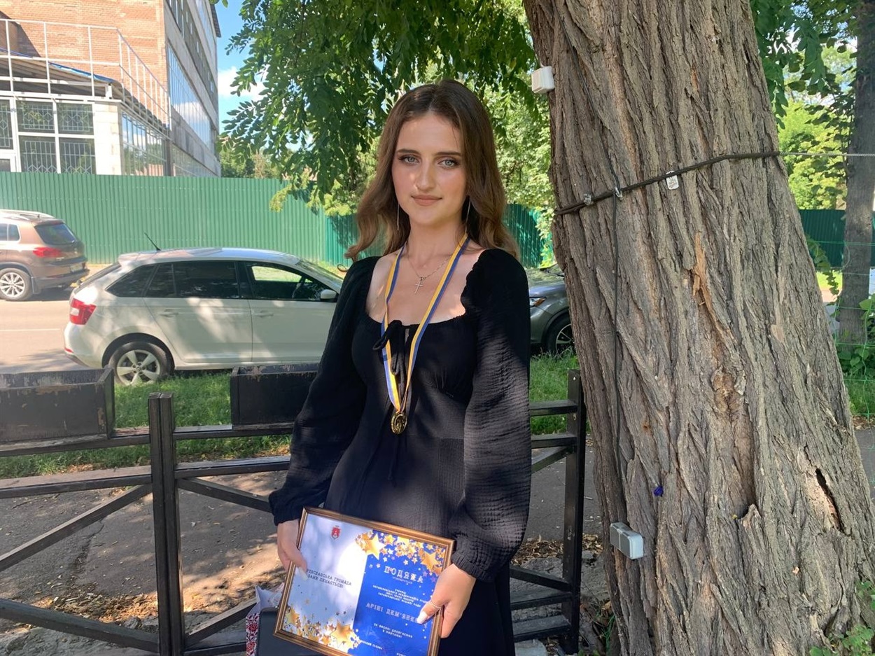 Аріна Дем'яненко золотомедалістка-випускниця ліцею імені Івана Мазепи
