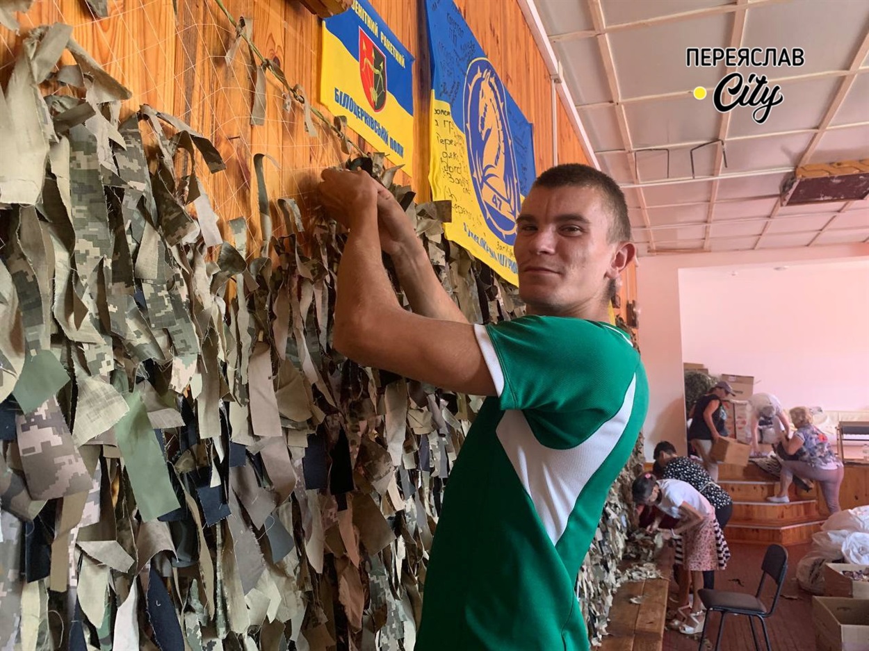 Олександр Радькевич – один із чоловіків, які в команді каранських "павучків" плетуть сітки