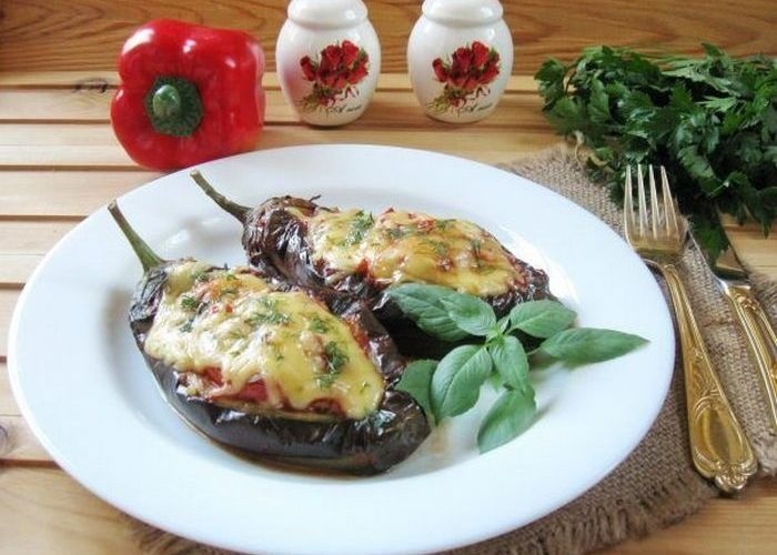 Як запікати в духовці баклажани