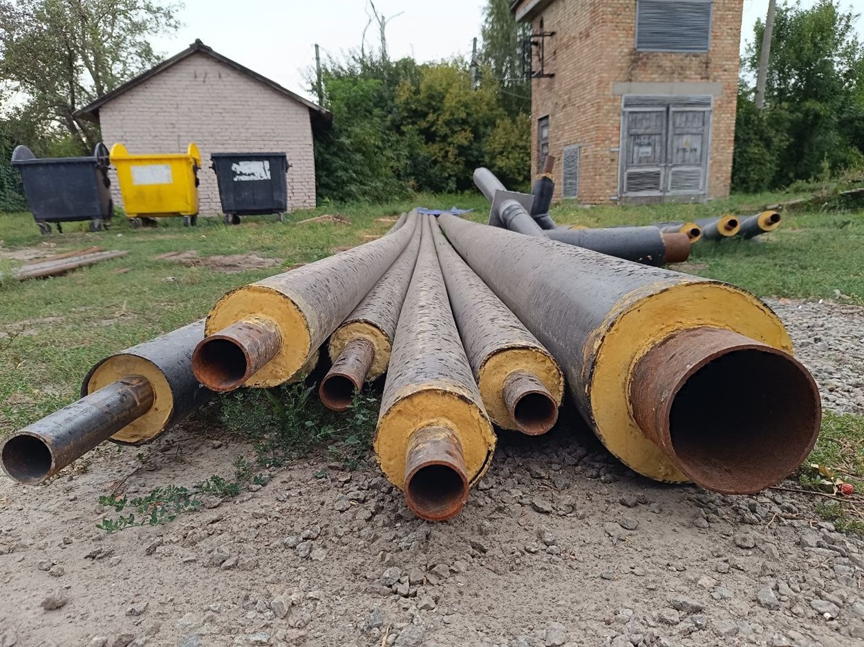 Для монтажу теплотраси до нового укриття труби готові  