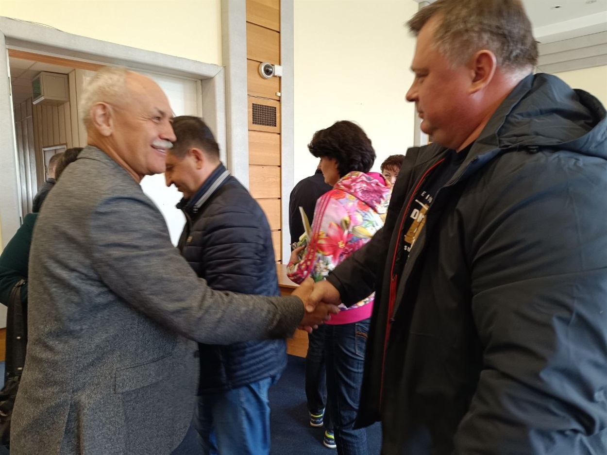 Вячеслав Саулко подякував депутату Анатолію Пастернаку та всім іншим депутатам за підтримку рішення