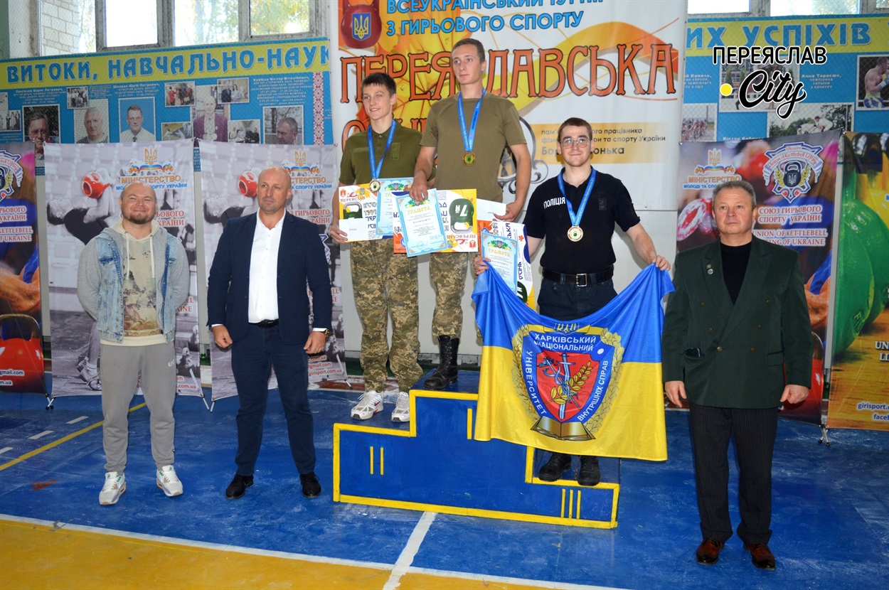 Чемпіони та призери у ваговій категорії до 73 кілограм