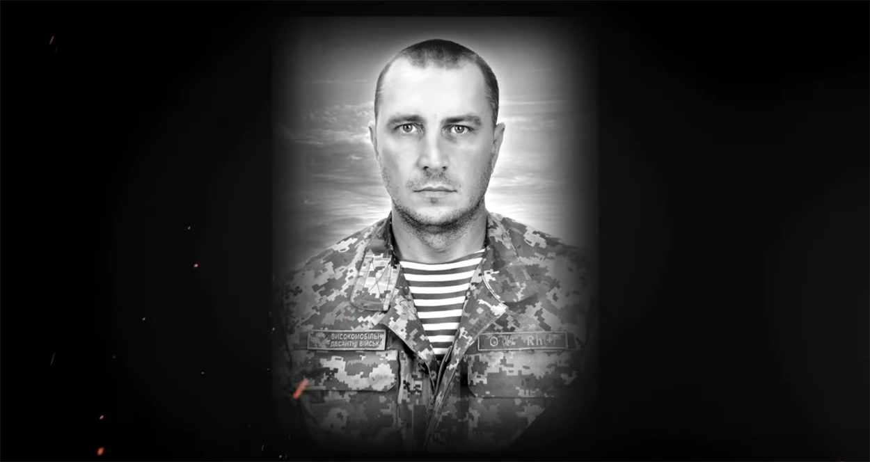 ​

 Олександр Федорченко, військовослужбовець Збройних сил України, учасник російсько-української війни, Герой України (посмертно).


​